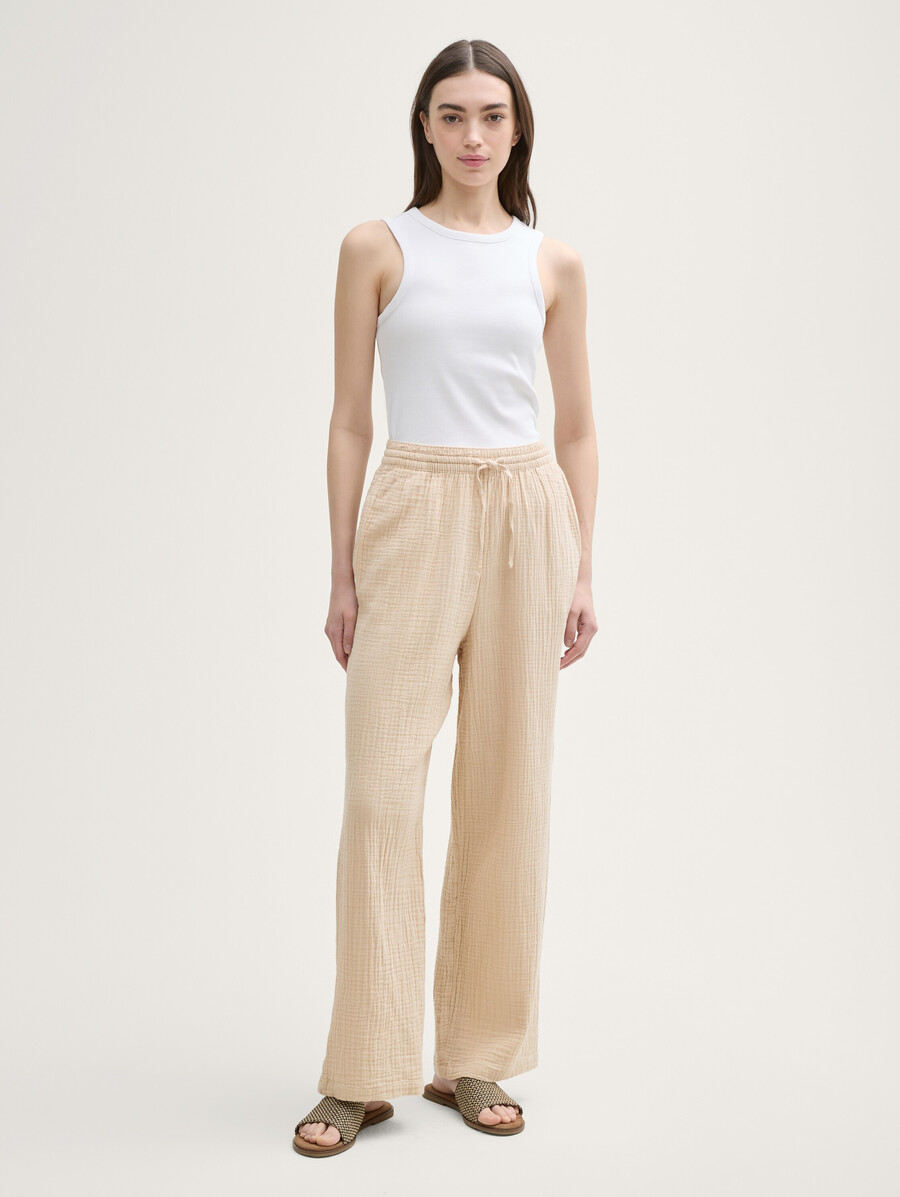 pantalones rectos de muselina