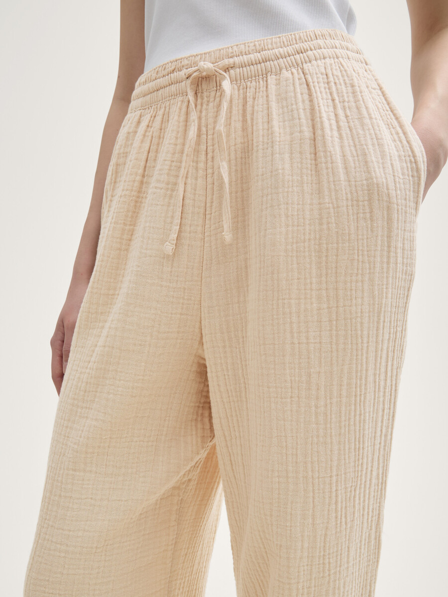 pantalones rectos de muselina