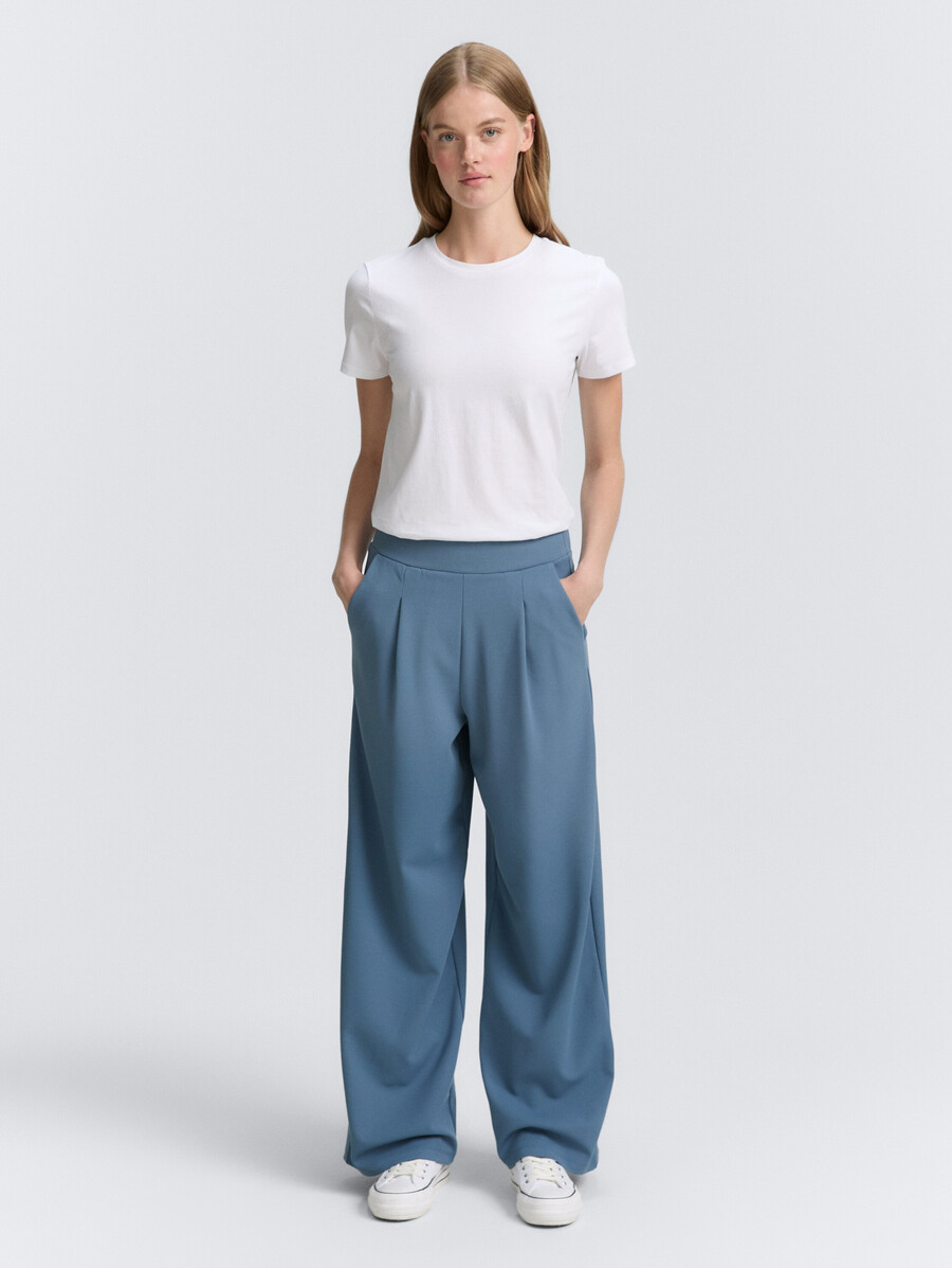 pantalones de pierna ancha