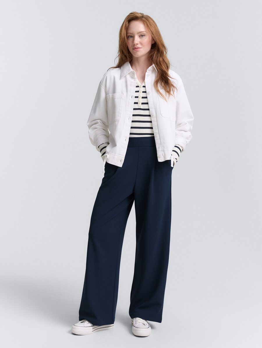 pantalones de pierna ancha