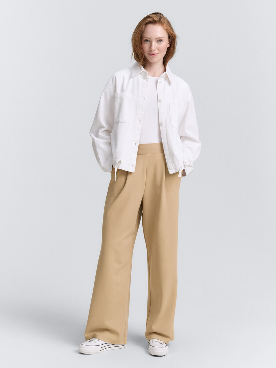 pantalones de pierna ancha