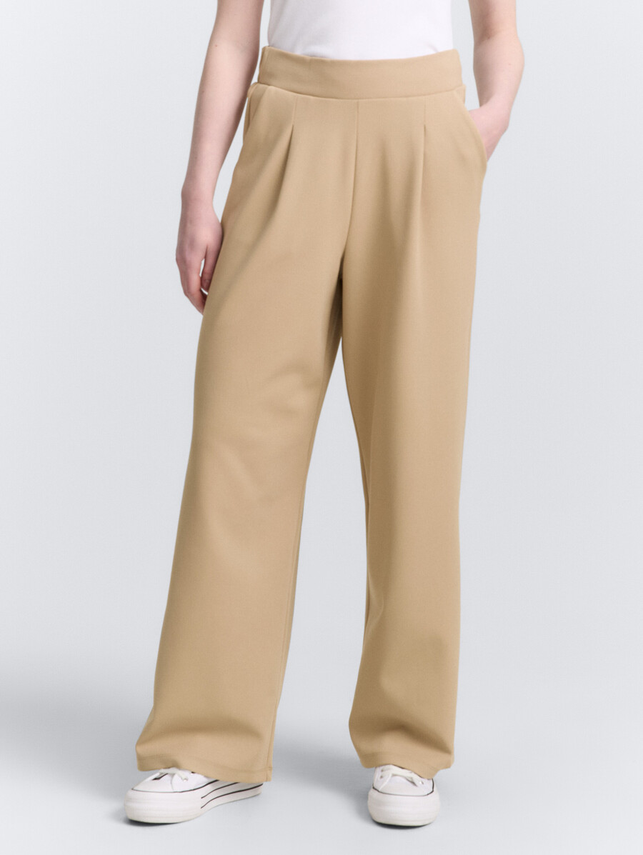 pantalones de pierna ancha