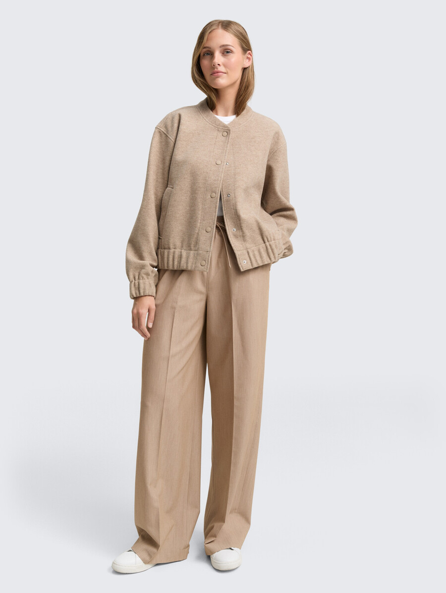 pantalones anchos con cordón