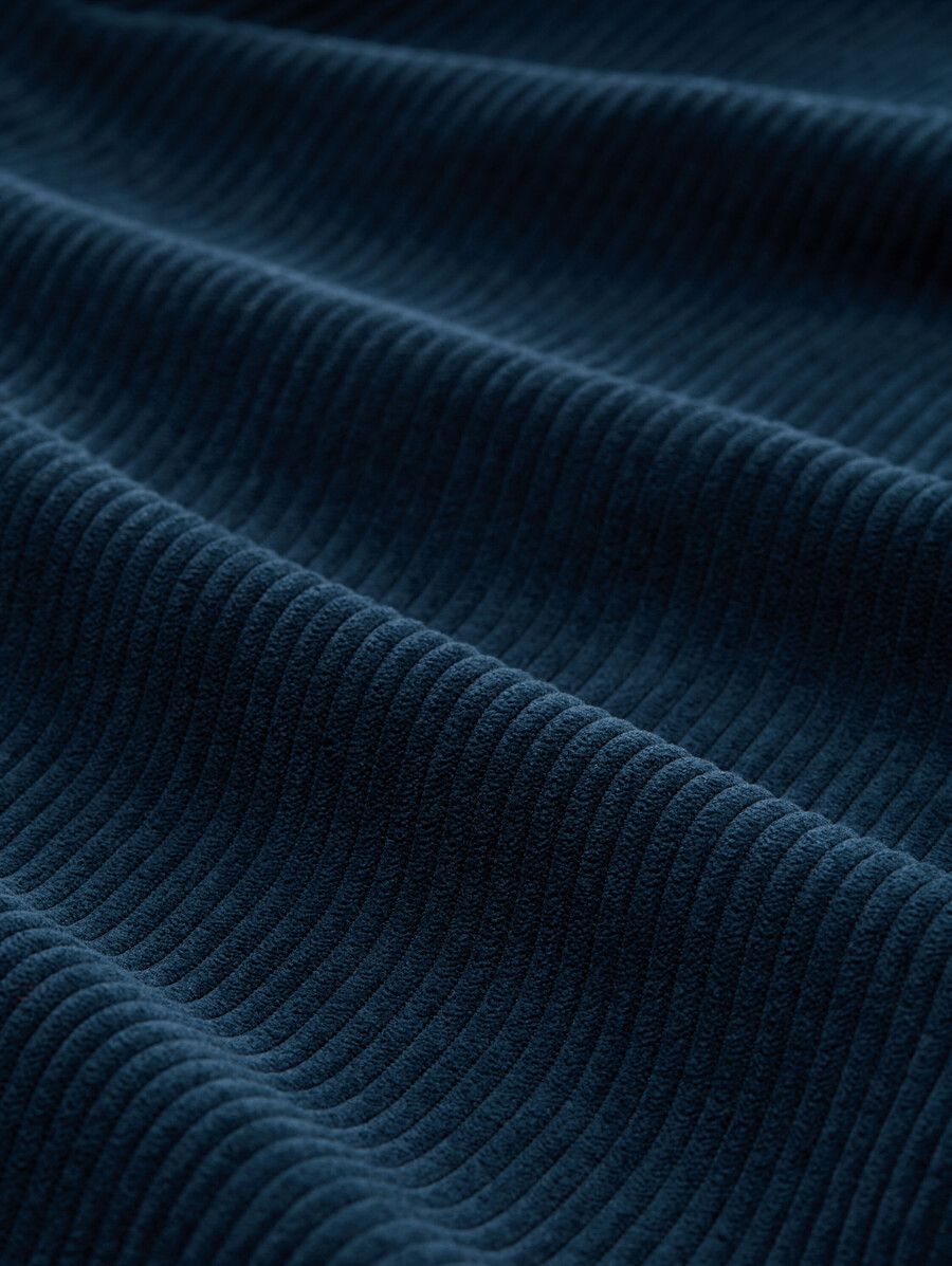 pantalones de pana con cordón