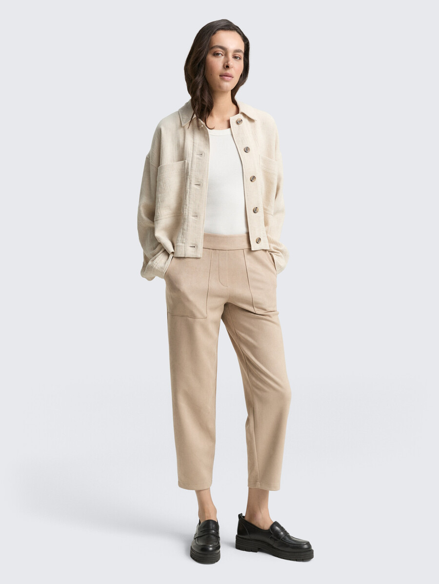 pantalones holgados con efecto ante