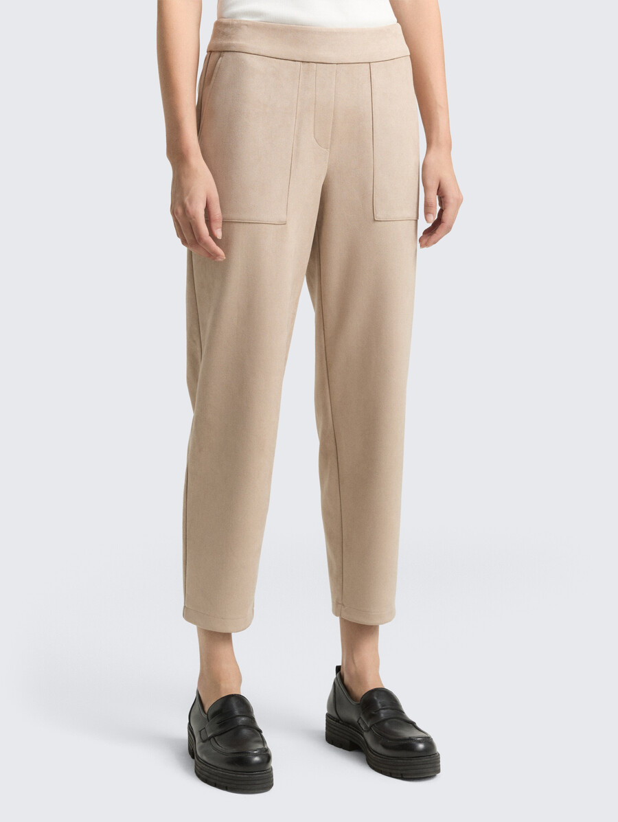 pantalones holgados con efecto ante