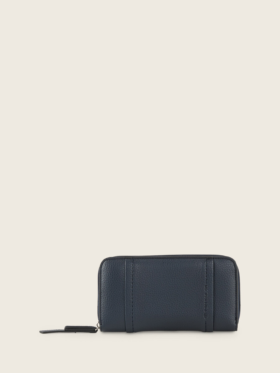 cartera ttbeca con costuras decorativas