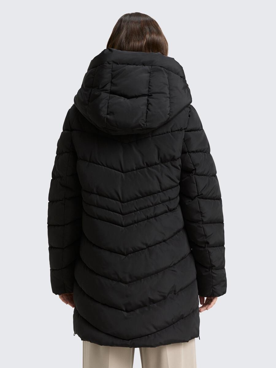 abrigo acolchado con look 2 en 1