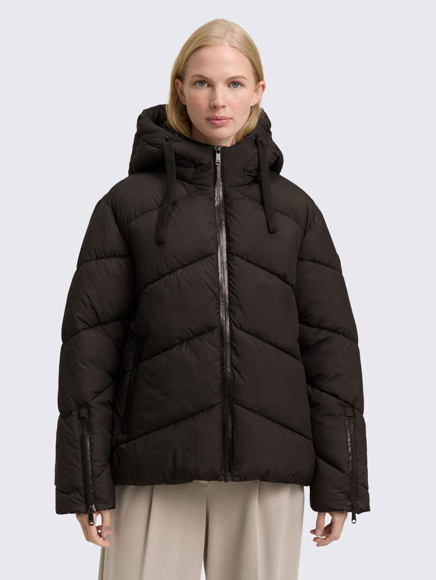 chaqueta acolchada con capucha