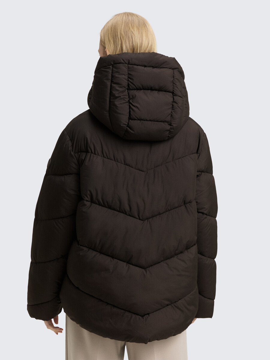 chaqueta acolchada con capucha
