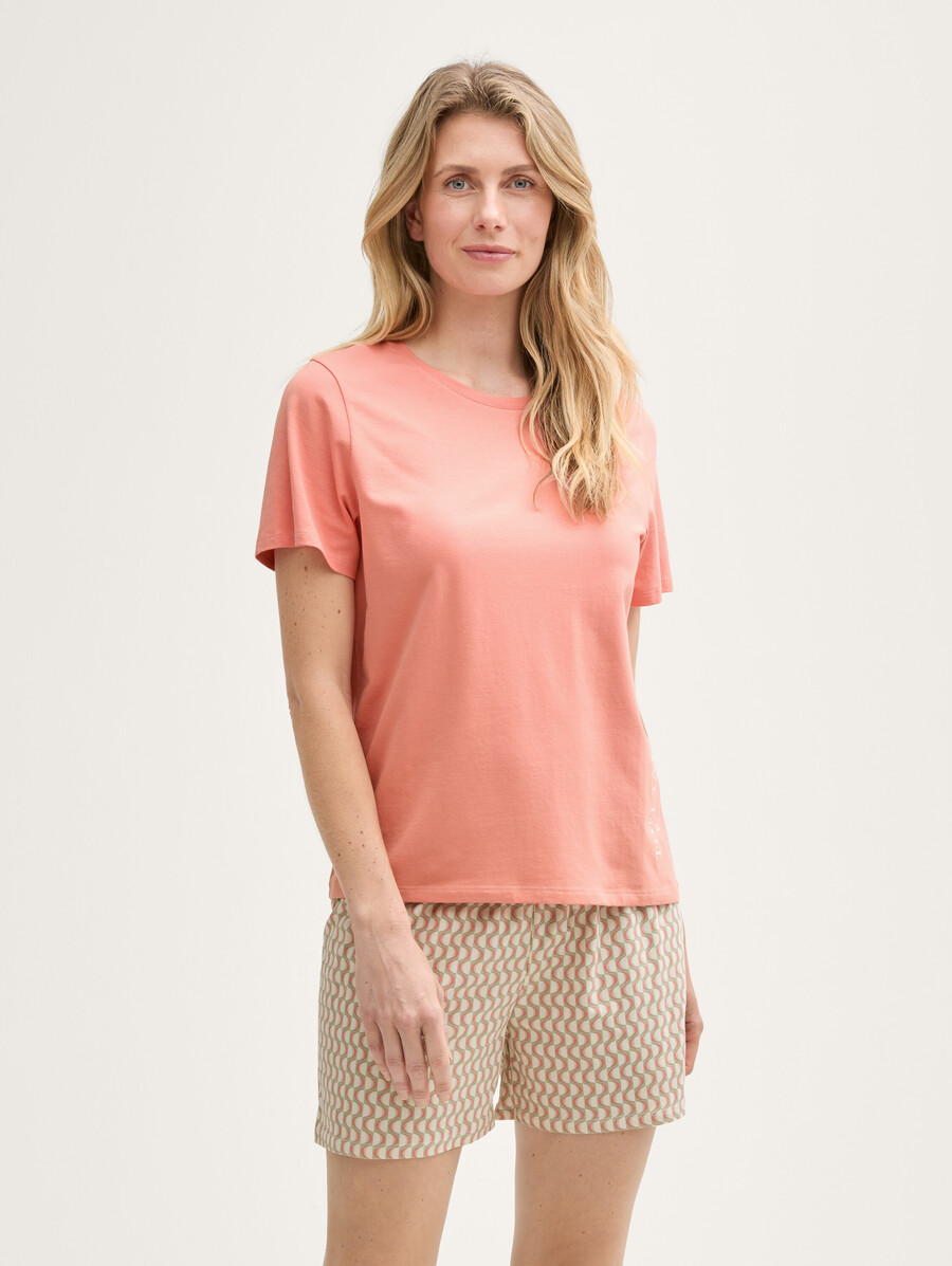 conjunto de pijama con estampado integral