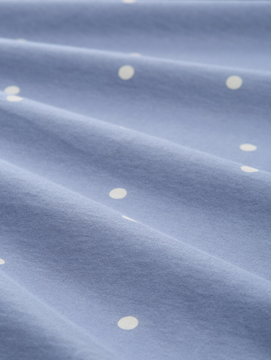 conjunto de pijama con estampado de lunares