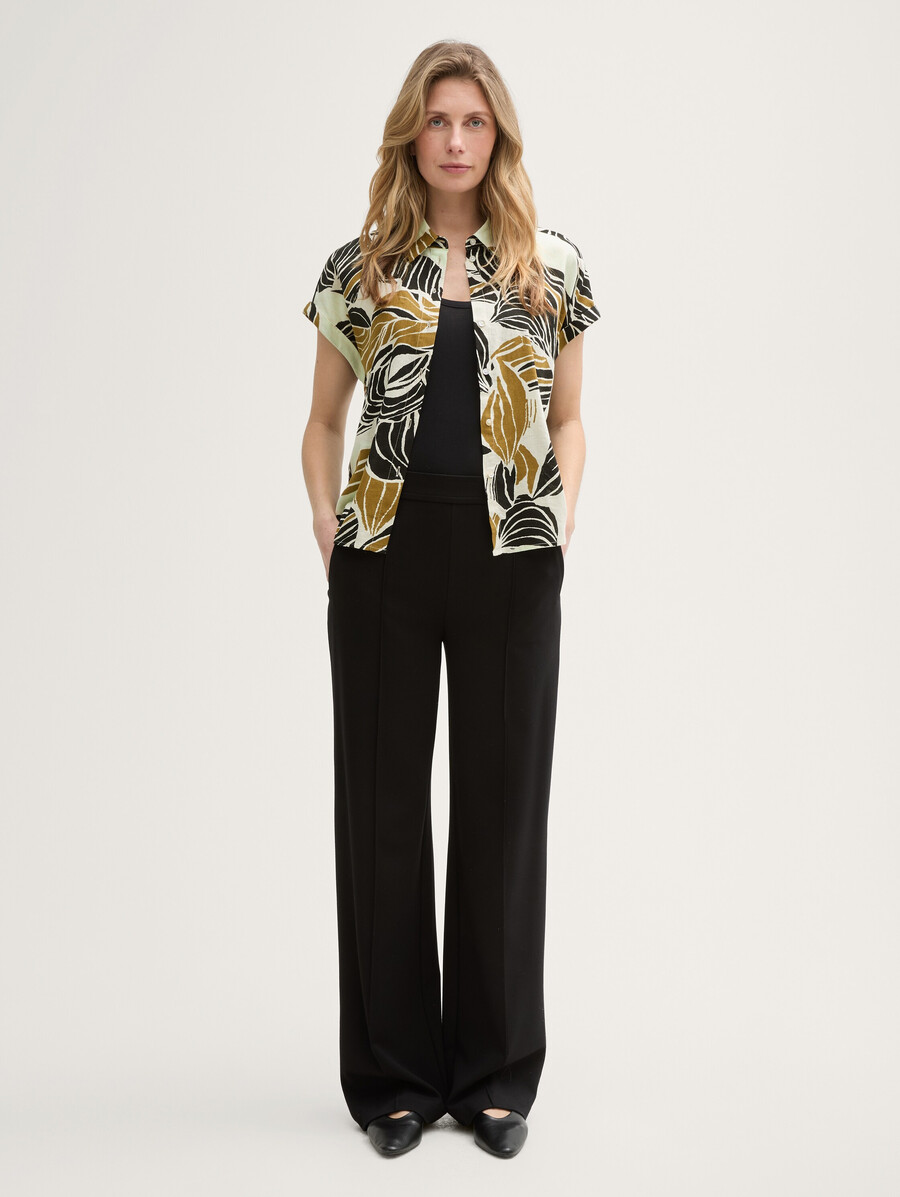 blusa holgada con contenido de lino