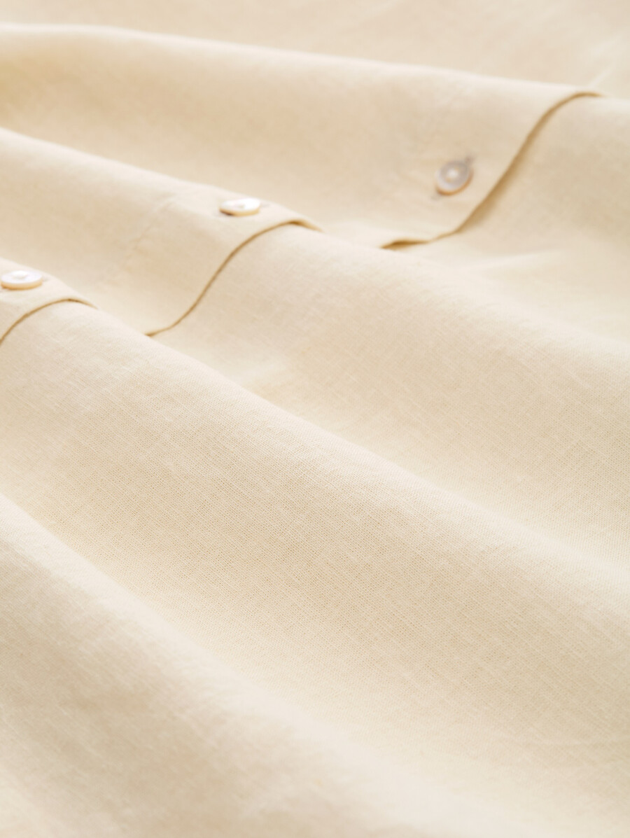 blusa holgada con contenido de lino