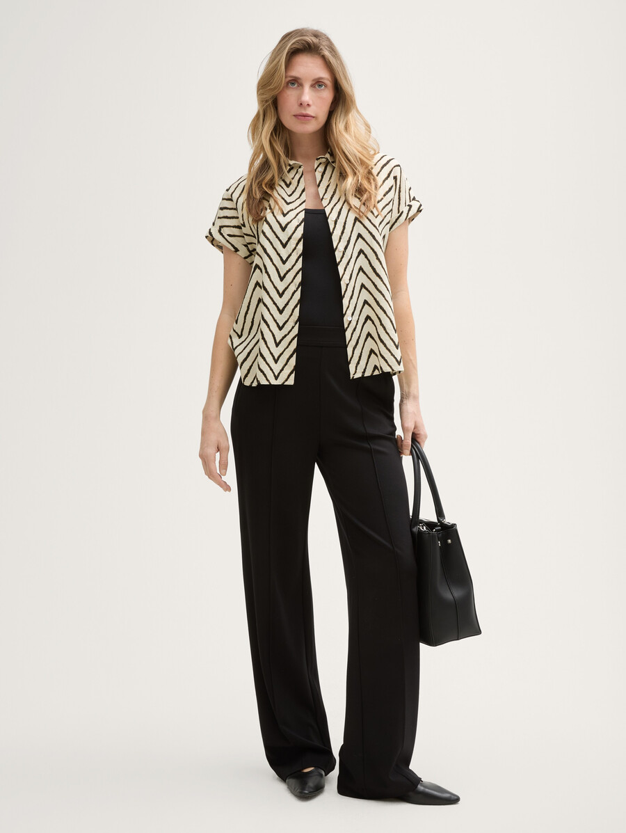blusa holgada con contenido de lino
