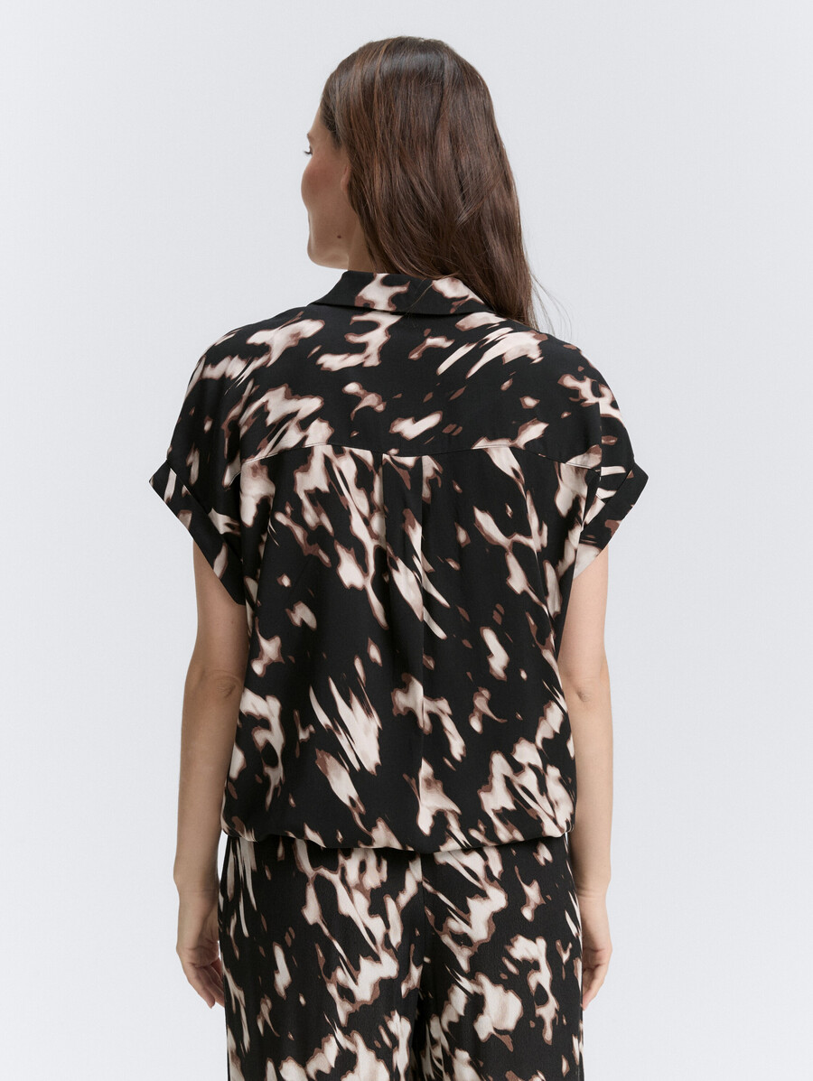 blusa con estampado