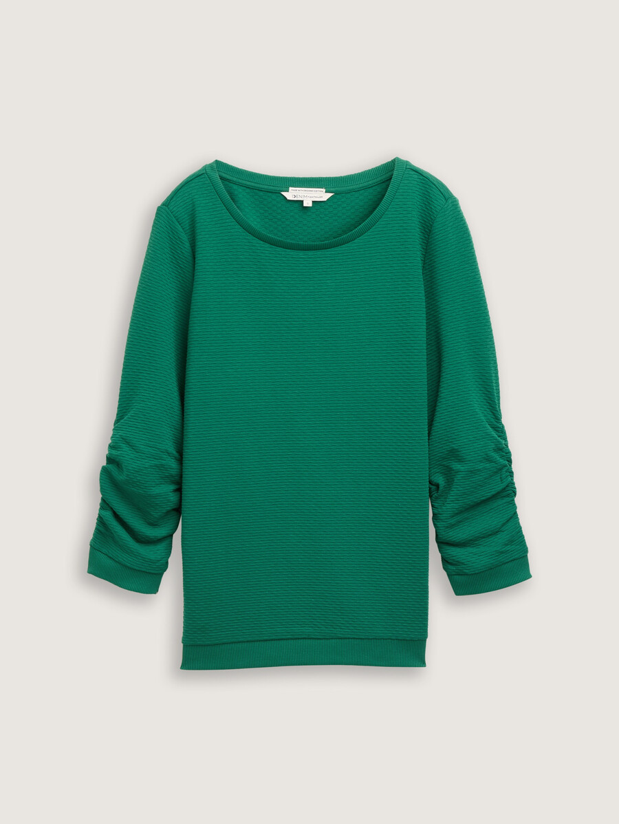 sudadera con volantes
