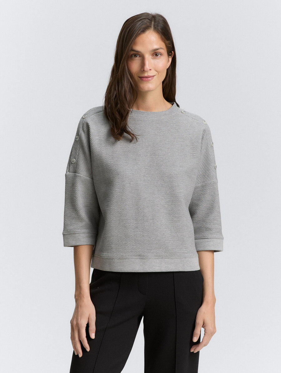 sudadera con detalles de botones