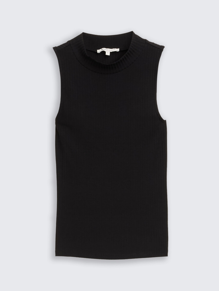 top acanalado con cuello alto