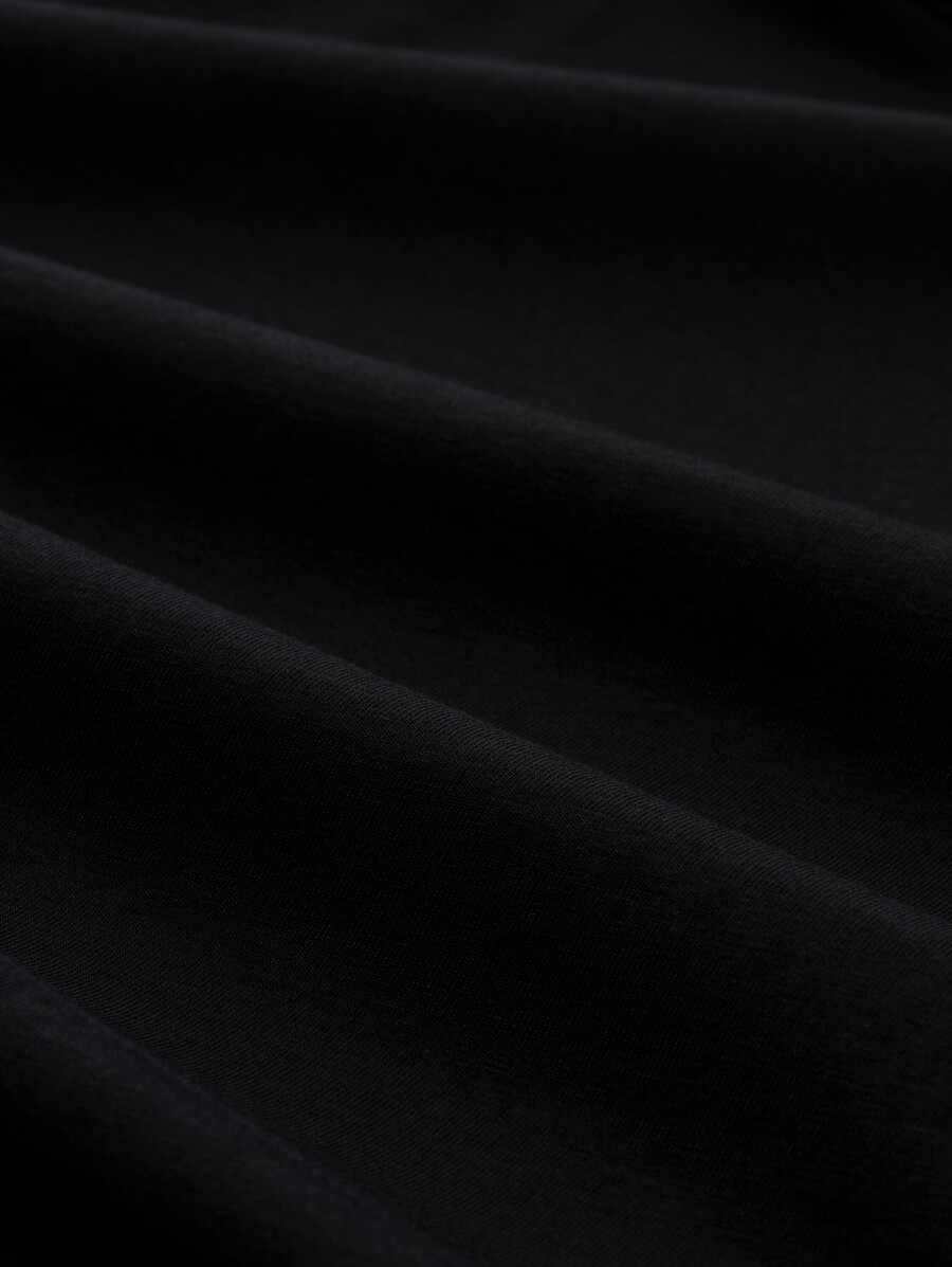 camiseta sin mangas de corte entallado