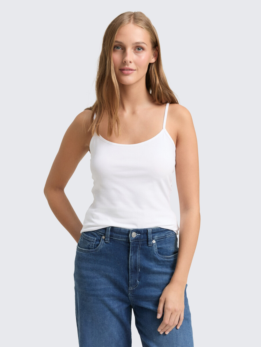camiseta sin mangas de corte entallado