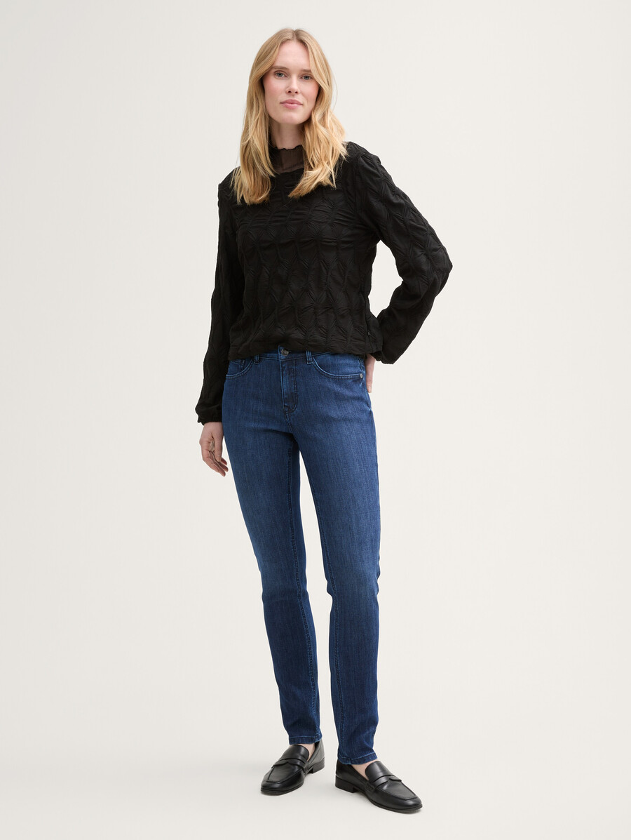 vaqueros slim ttalexa con efecto brillo