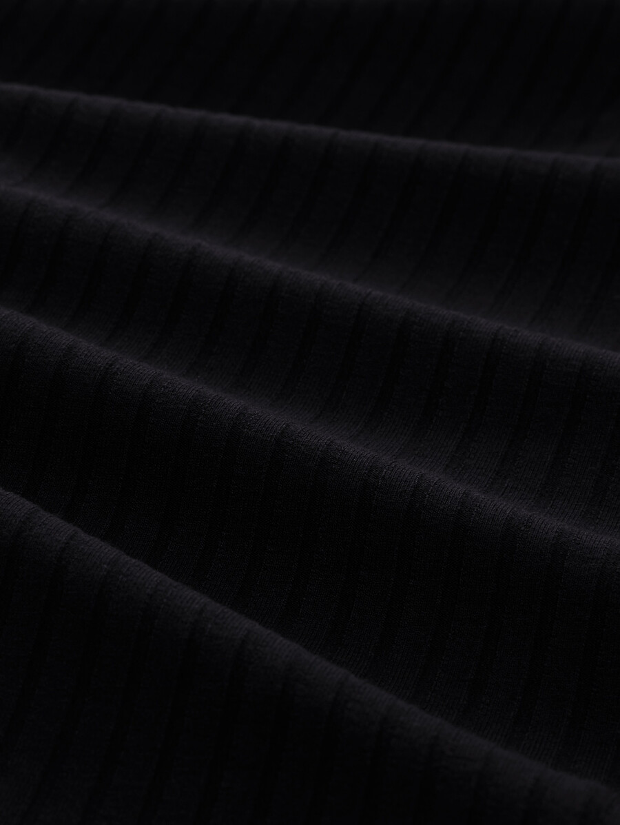vestido midi de canalé con cinturón