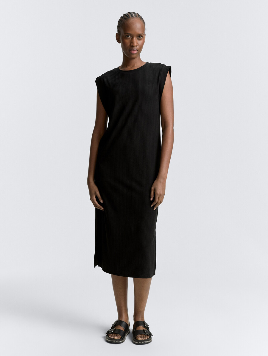 vestido midi tipo camiseta