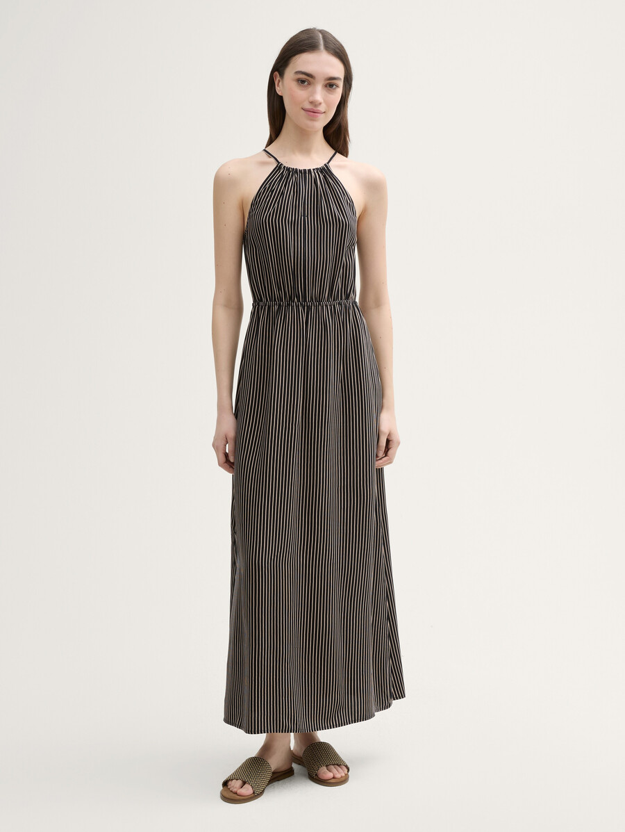 vestido largo con cuello halter