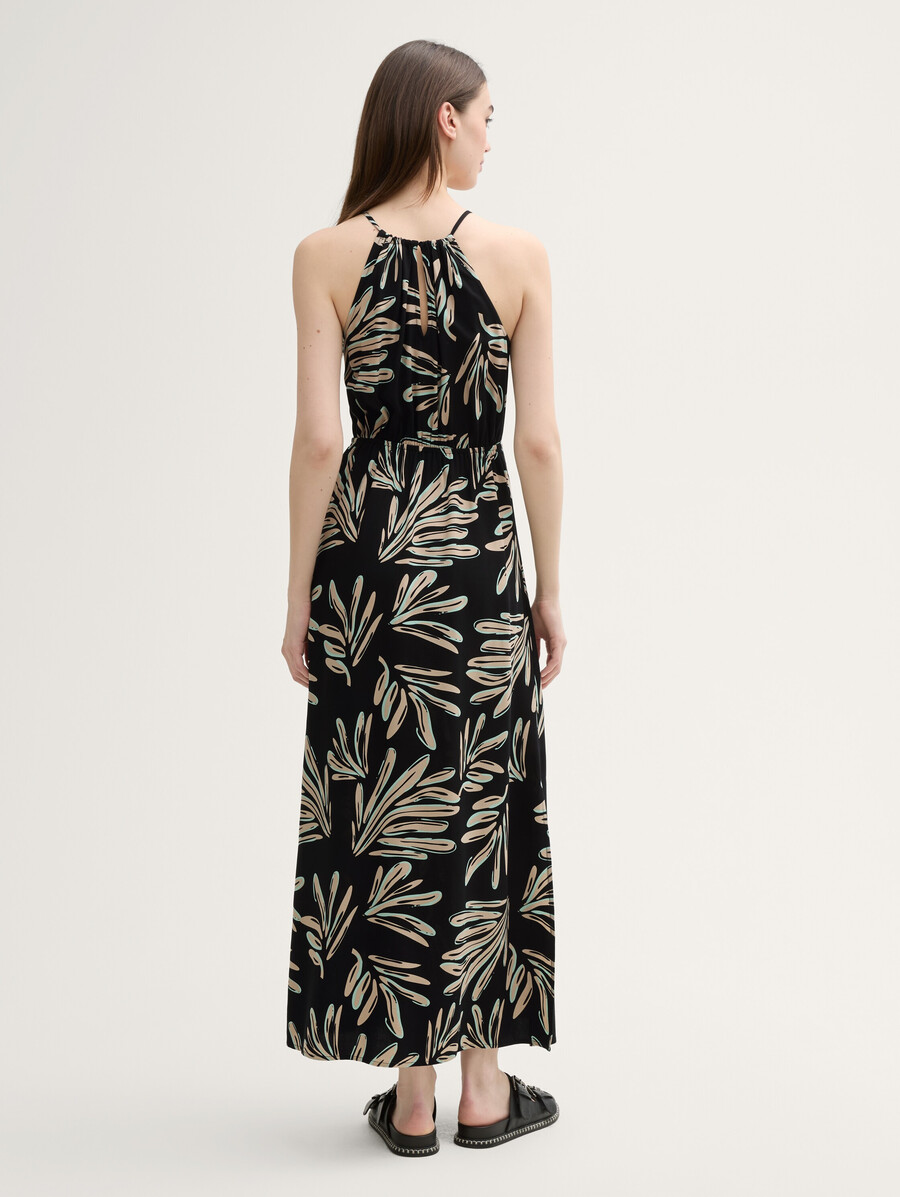 vestido largo con cuello halter