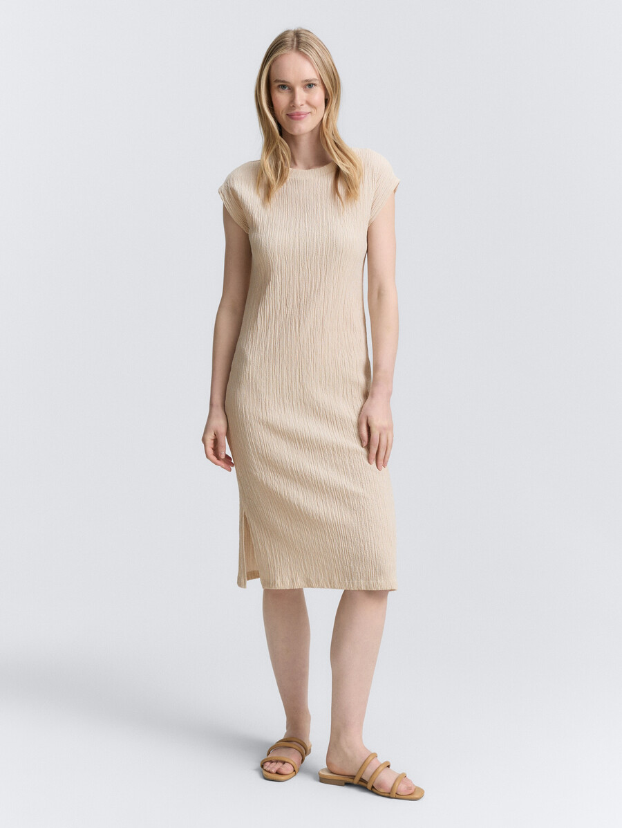 vestido arrugado