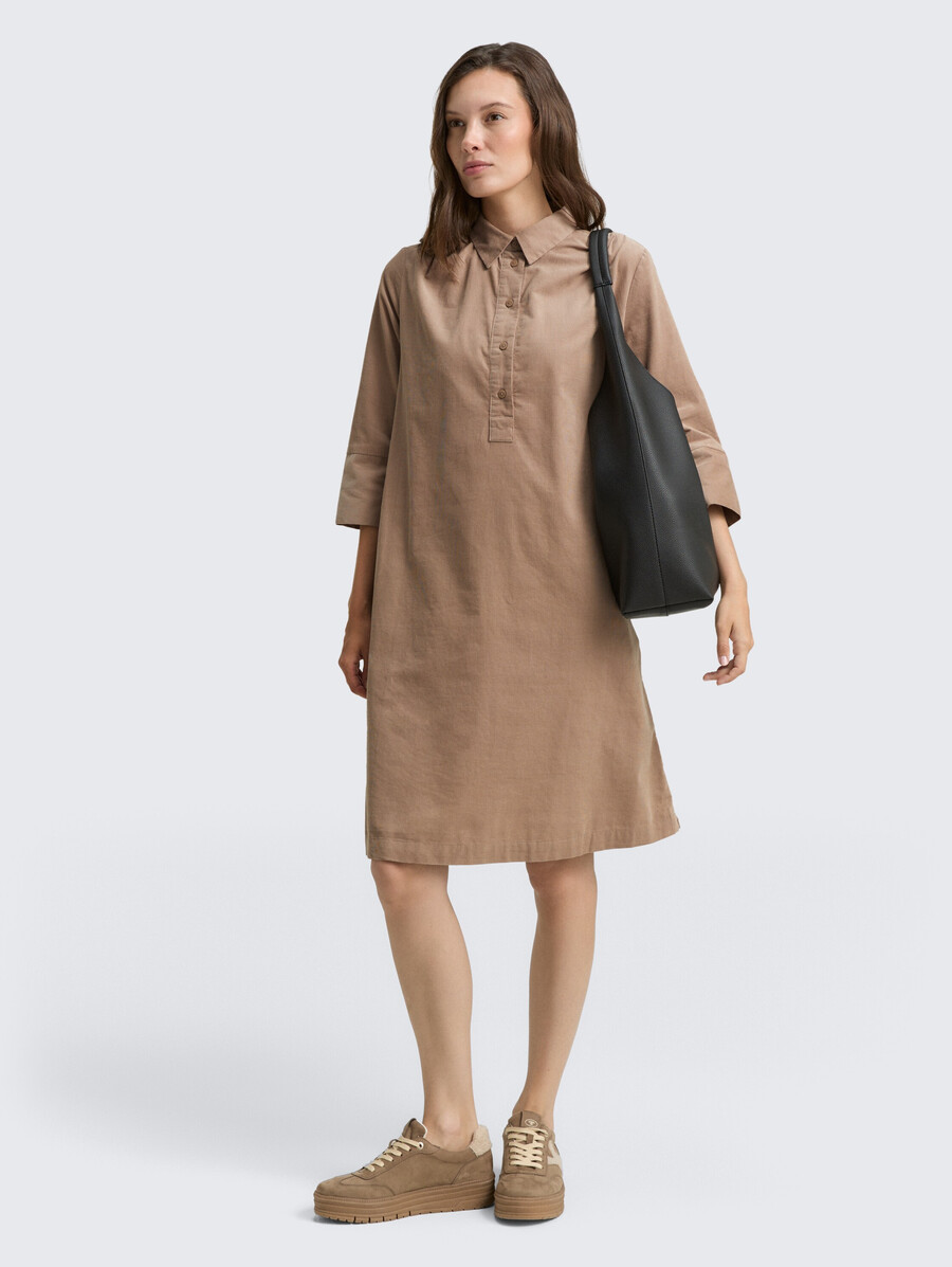 vestido de pana con cuello
