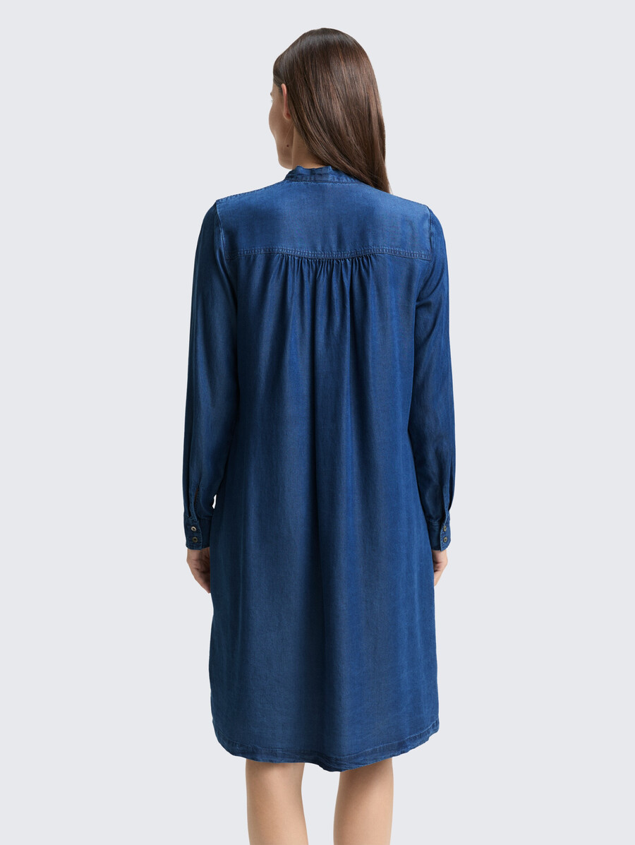vestido vaquero con detalle de lazo