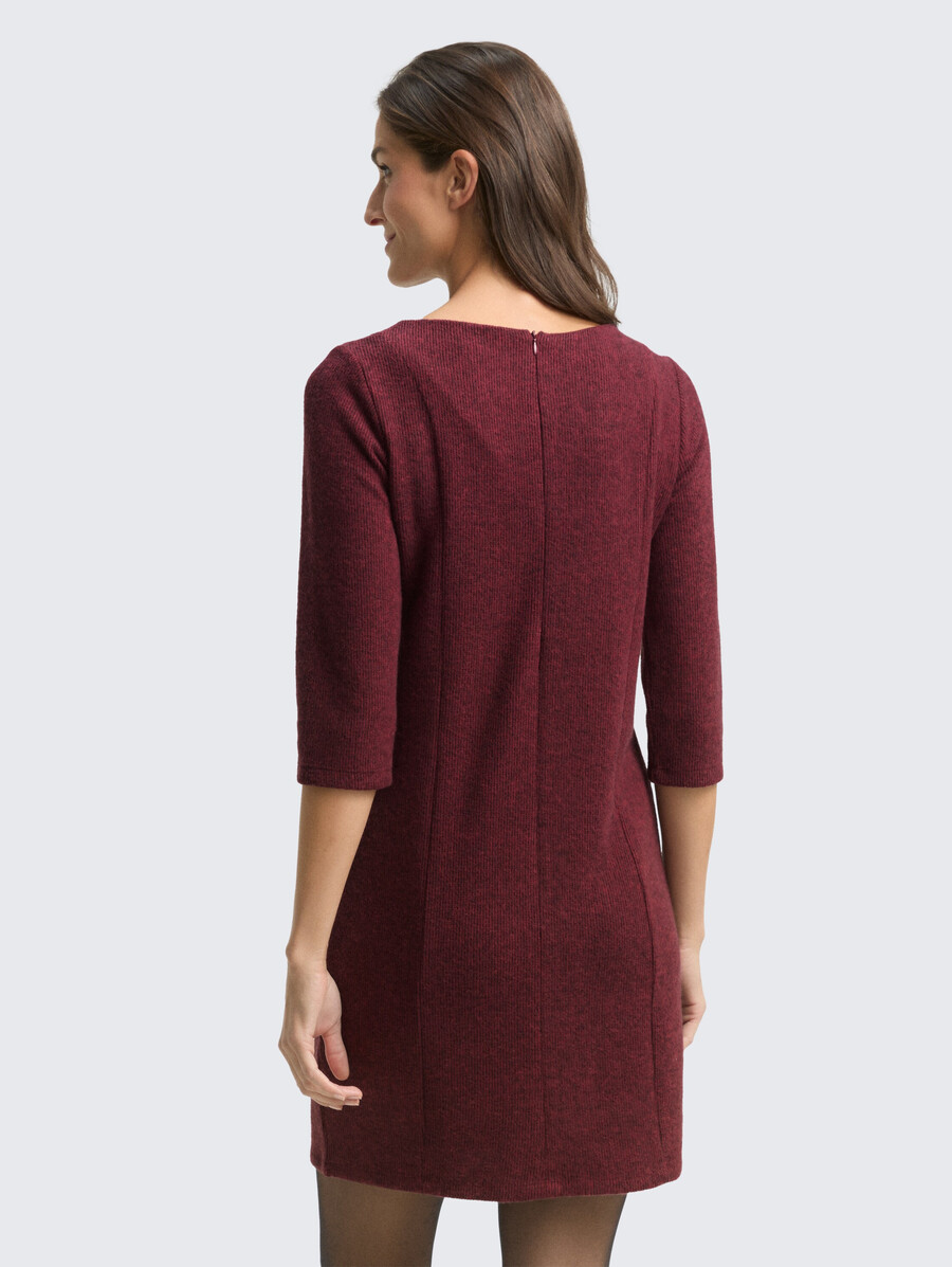 vestido acogedor con mangas 34