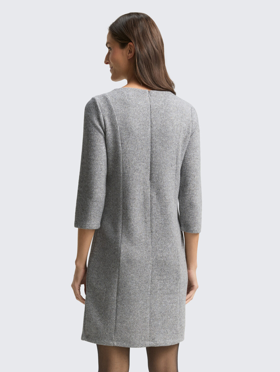 vestido acogedor con mangas 34