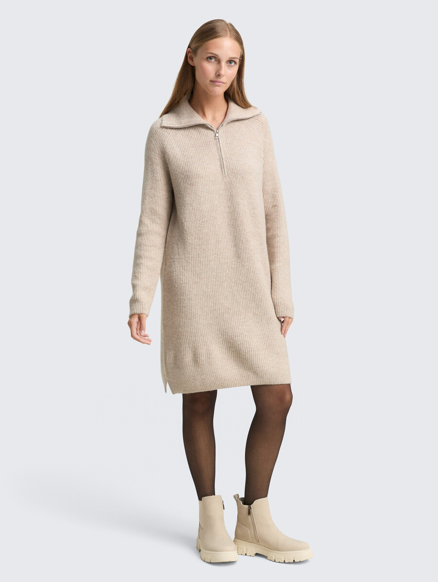 minivestido con cuello troyer