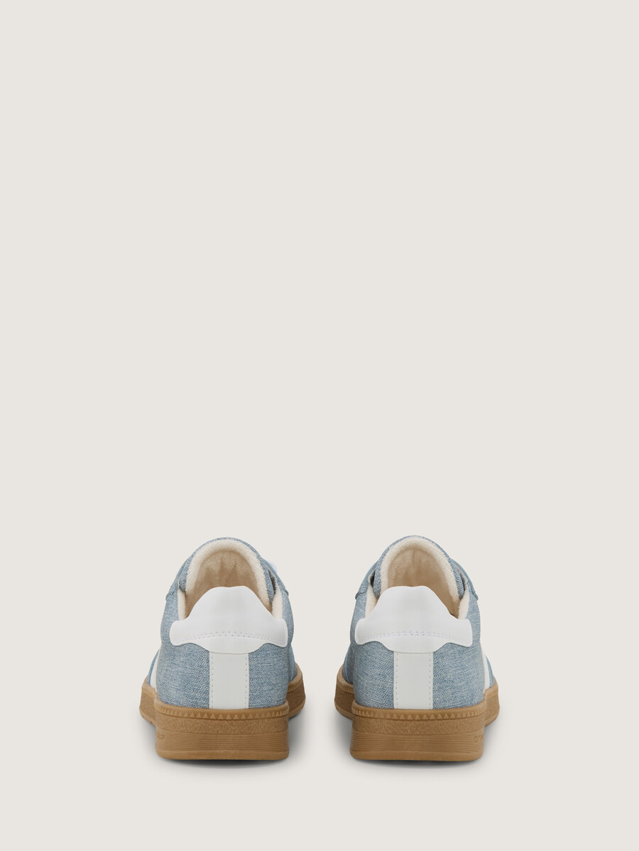 zapatillas deportivas con efecto jeans
