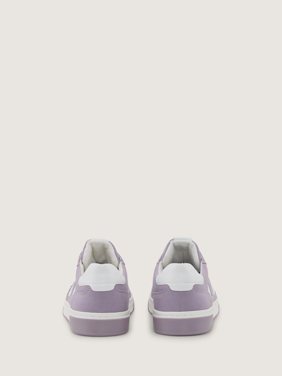 zapatillas con bloques de color