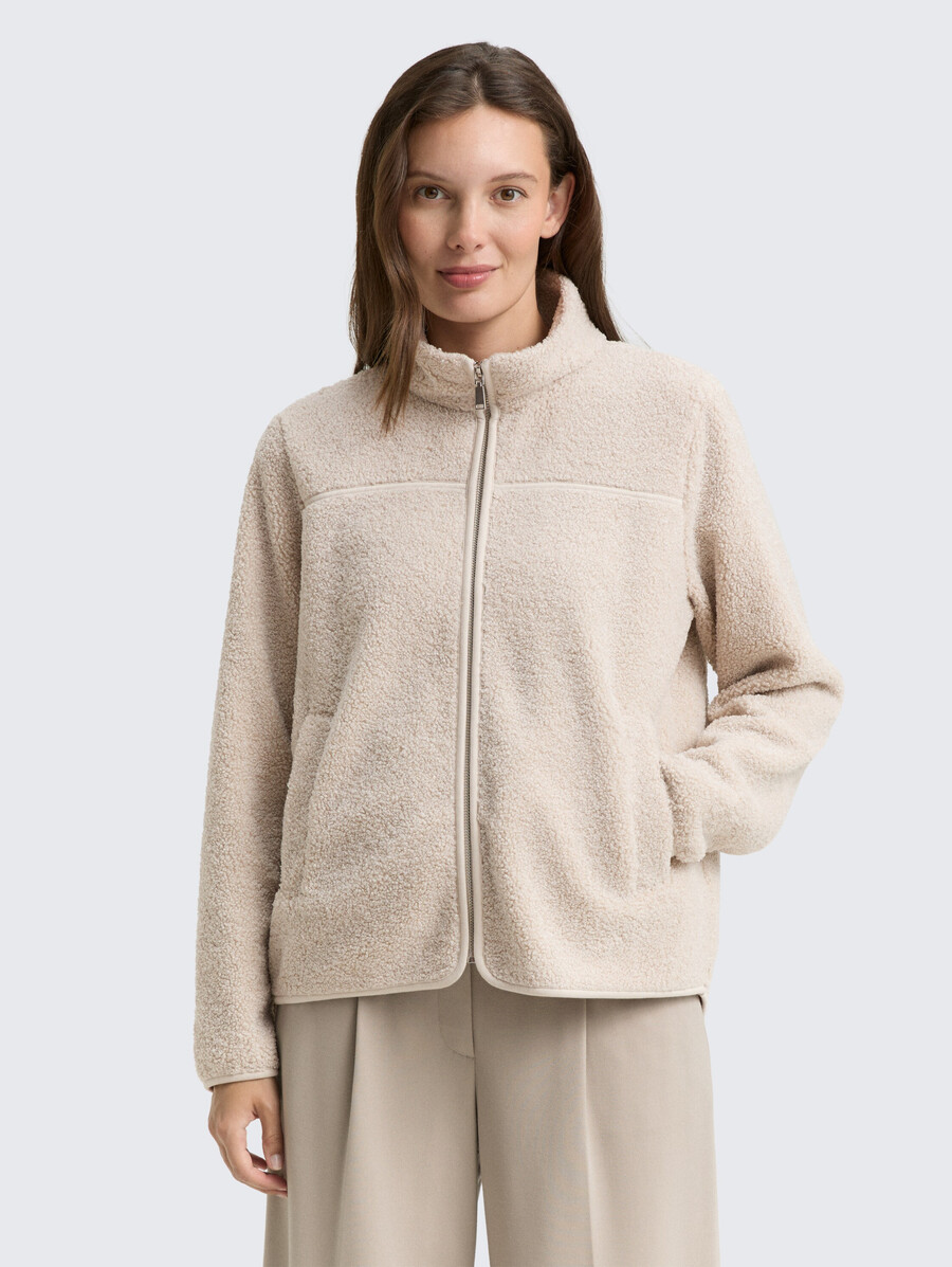 chaqueta deportiva de peluche con cuello alto