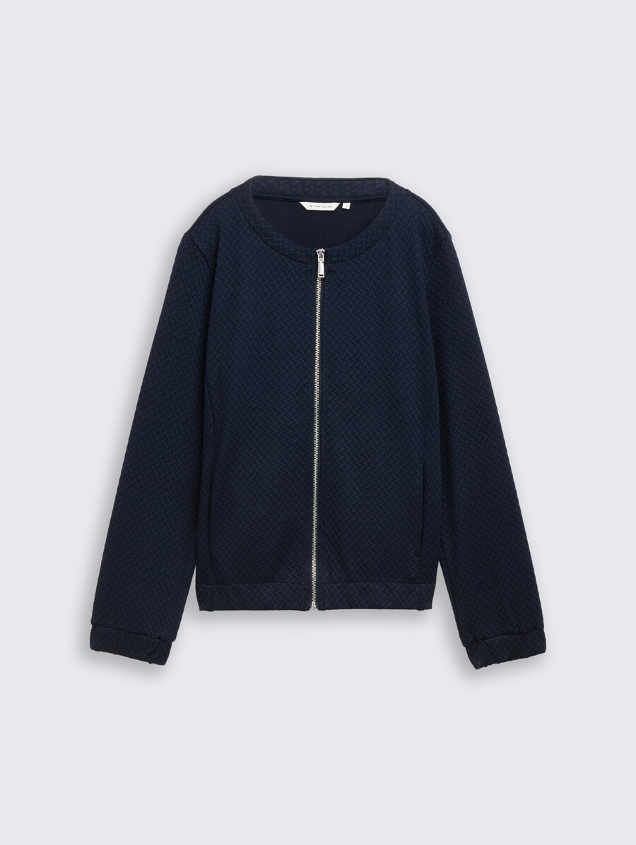 chaqueta deportiva con bolsillos abiertos